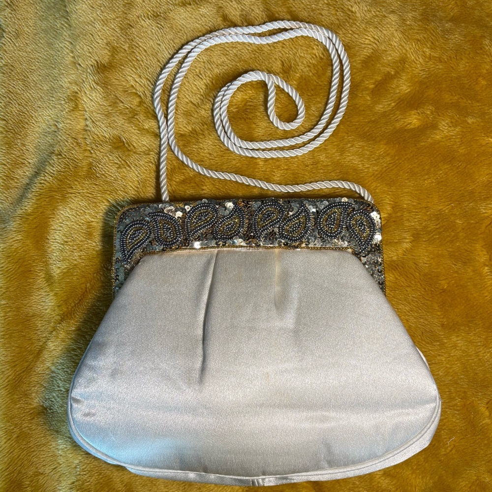 Elegant True Vintage Women's Cream Bag with Gold & Silver Sequins and Beads